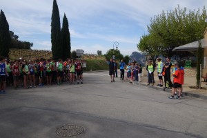 sous les hourras des élèves de l'école communale de Suzette !
